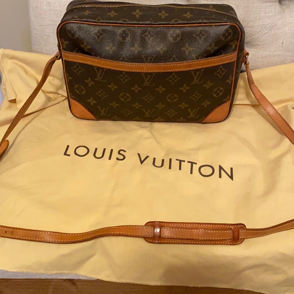 Messenger bag